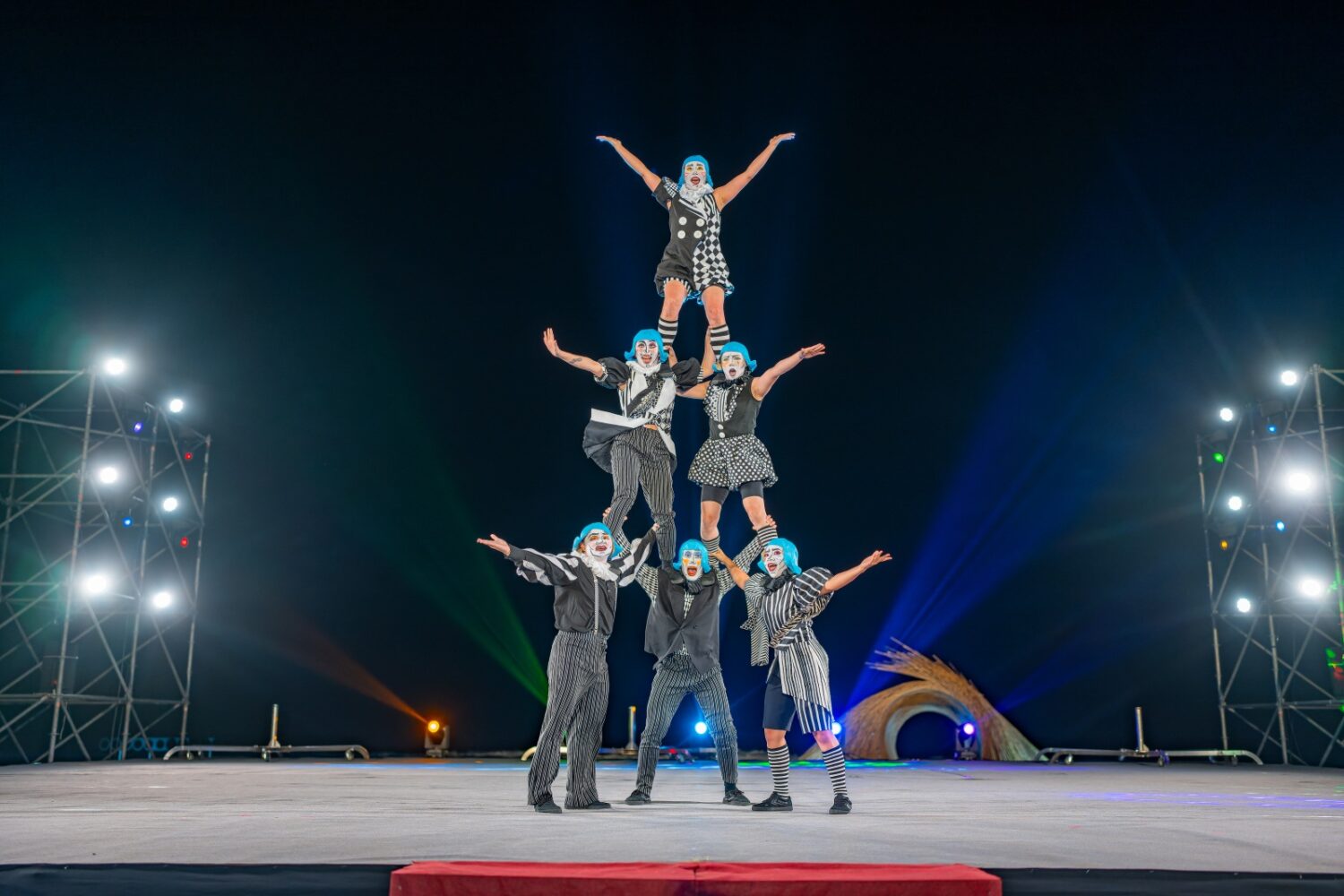 屏東落山風藝術季《海口狂想曲》盛大登場 數千民眾直呼震撼 屏東落山風藝術季《海口狂想曲》盛大登場 數千民眾直呼震撼