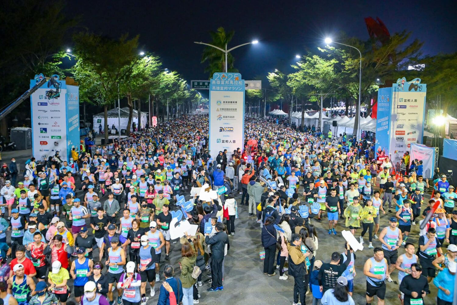 2026高雄富邦馬拉松「不死鳥」謝千鶴、周鴻宇菁英對決 Fubon Angels聯手傳奇國手暖心掛牌