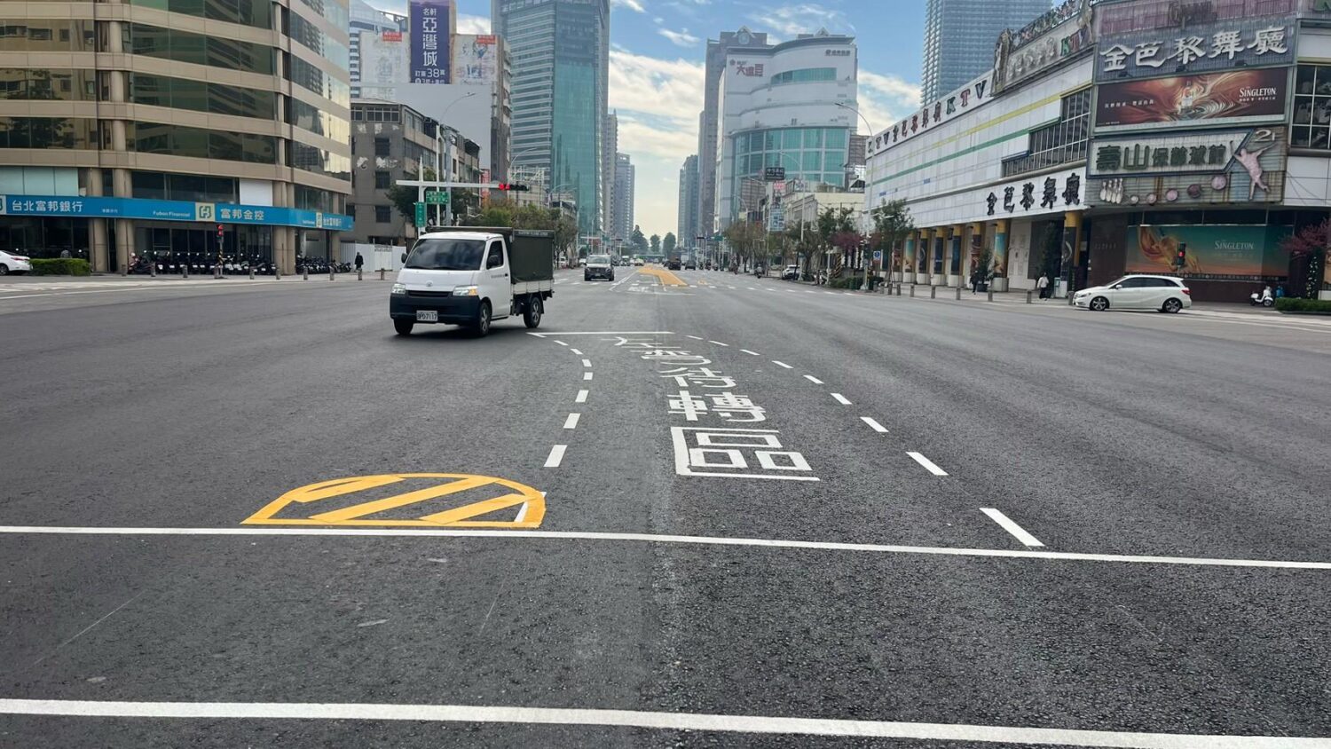 高雄新興、苓雅中山路道路改善 提升用路安全