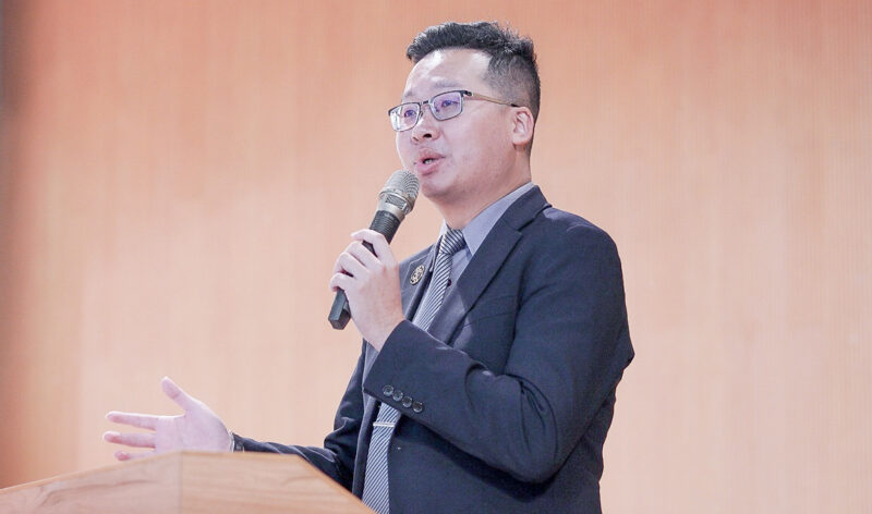 ▲中華民國驗光師公會全國聯合會理事長謝孝杭理事長致詞。(圖/樹人醫專提供)