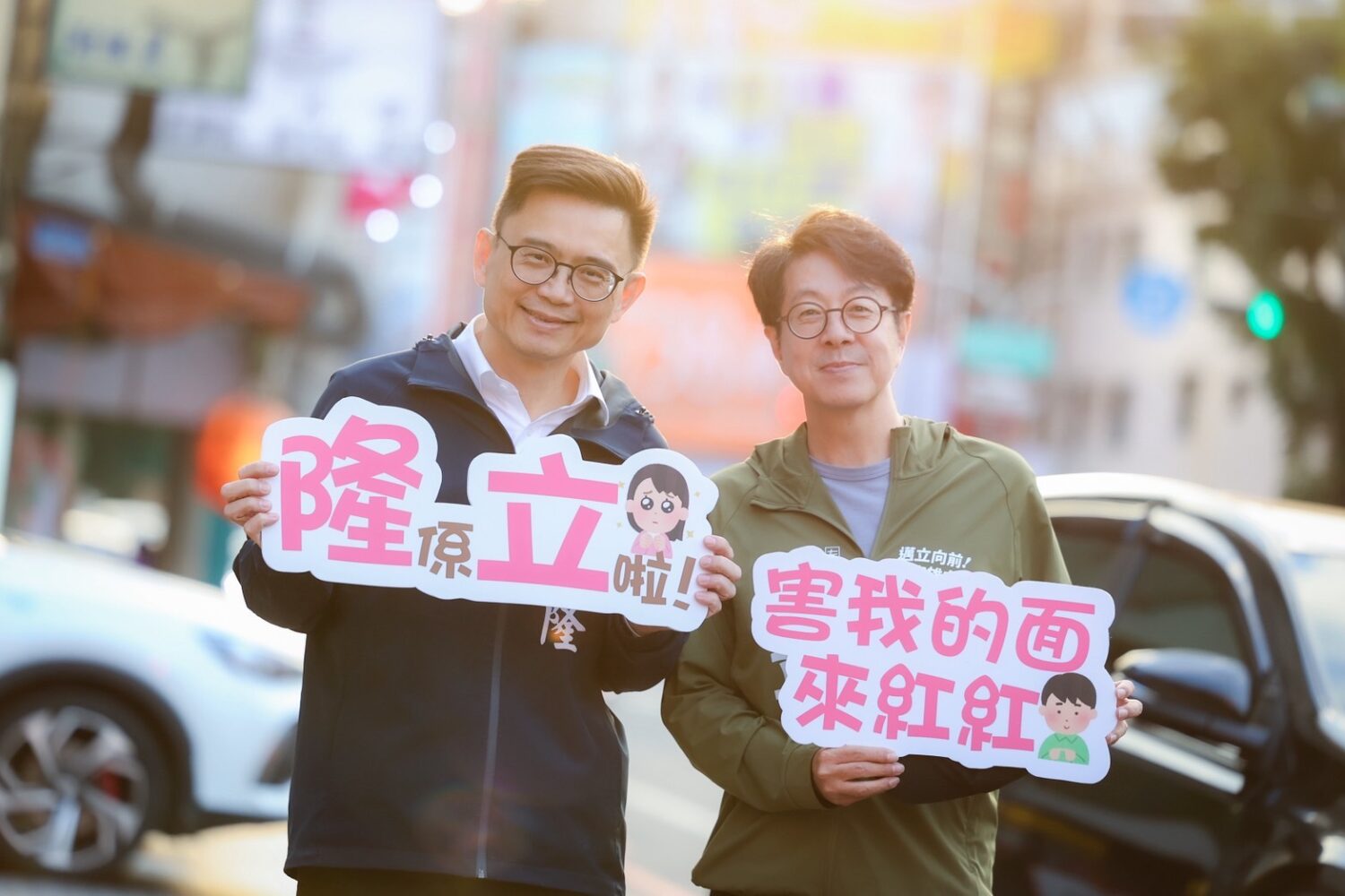 賴瑞隆初選出線　車掃感謝民意支持 尹立特贈「隆係立啦」手牌傳心意