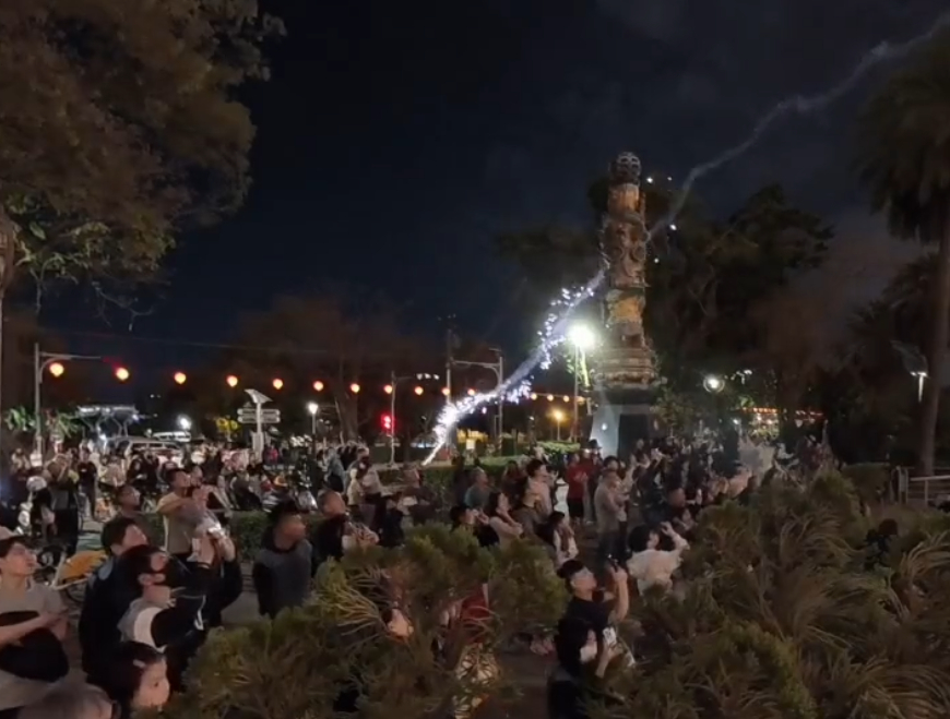 左營廟會遶境施放煙火造成觀賞民眾恐慌   高市警依違反「公共危險罪」偵辦