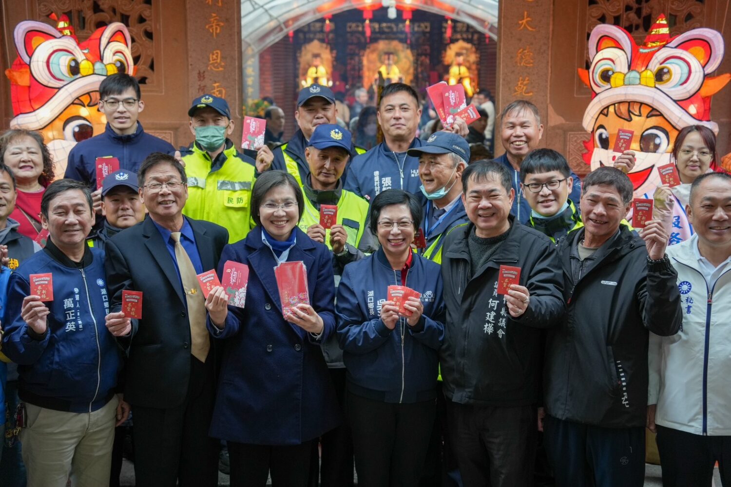 徐欣瑩年初一廟宇祈福  誓言守護家鄉義民精神