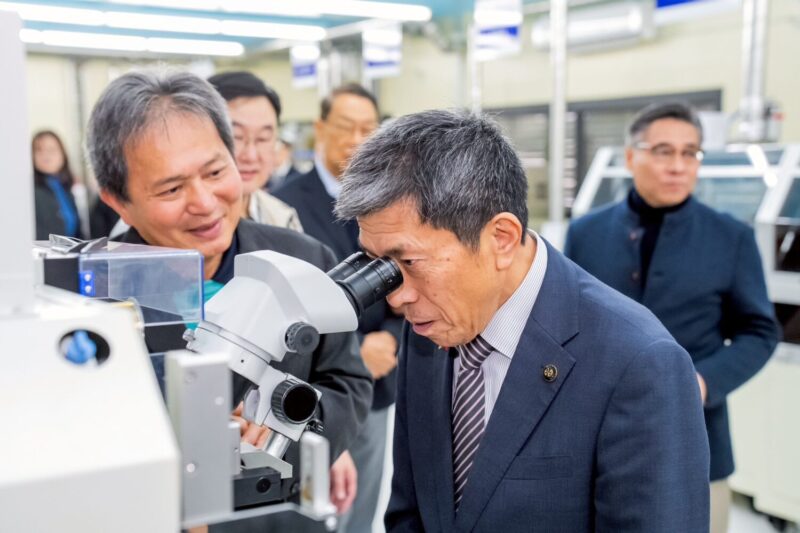 日本岩手縣一關市参訪明新科大  共育AI 與半導體人才