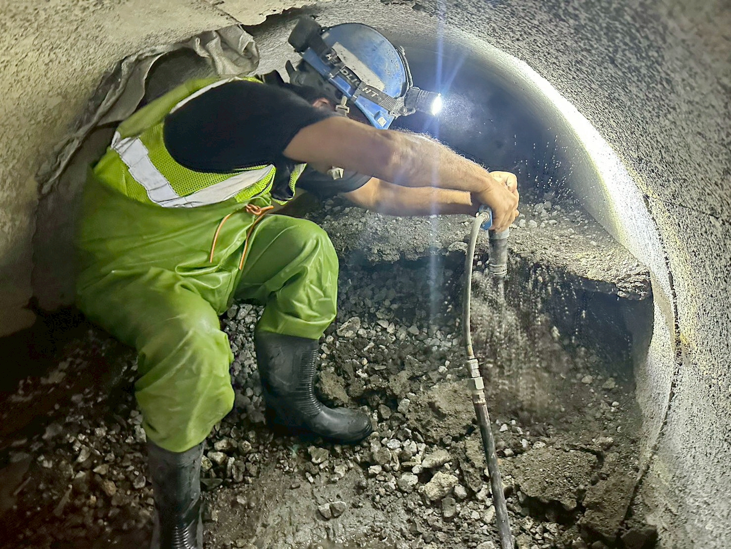 高雄市雨水下水道清疏全年無休 汛期前加速整備