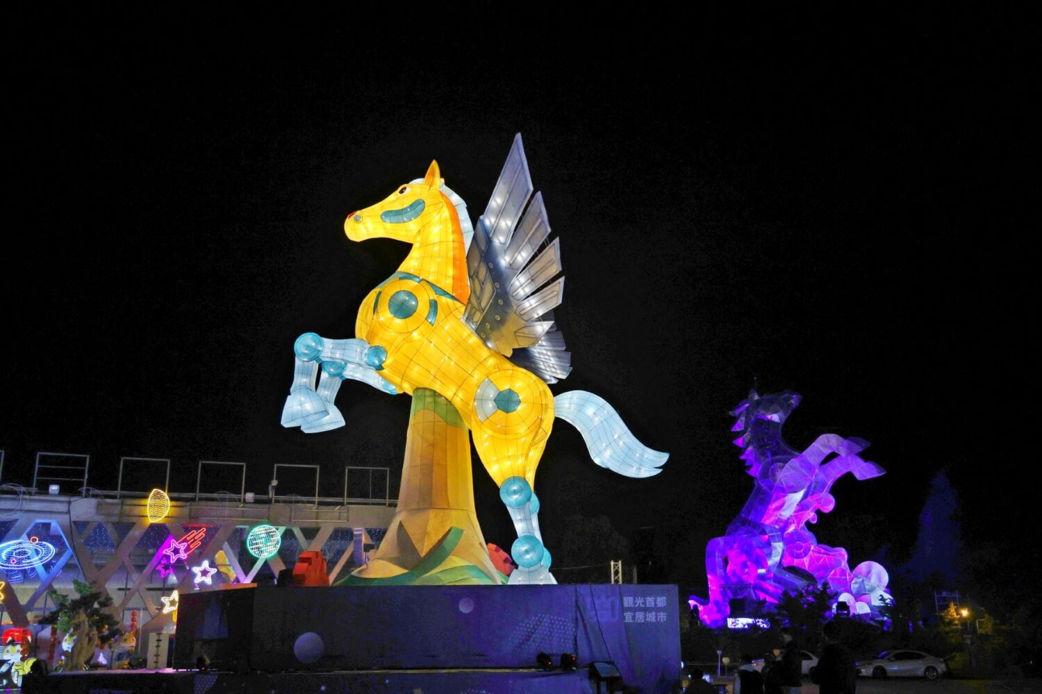 南投燈會2度迎接金馬年 驚豔試燈