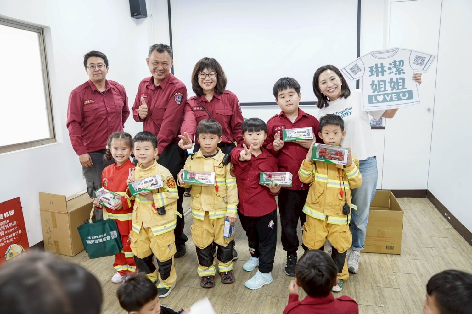 湖內分隊小小消防員上陣  親子射水闖關把安全帶回家