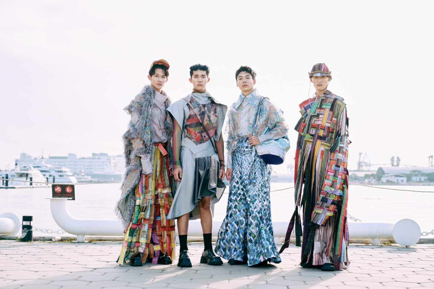 高雄青年設計力橫掃東京！ KFA新銳余承倧織出「數位海域」成功躍上國際時尚藝術舞台