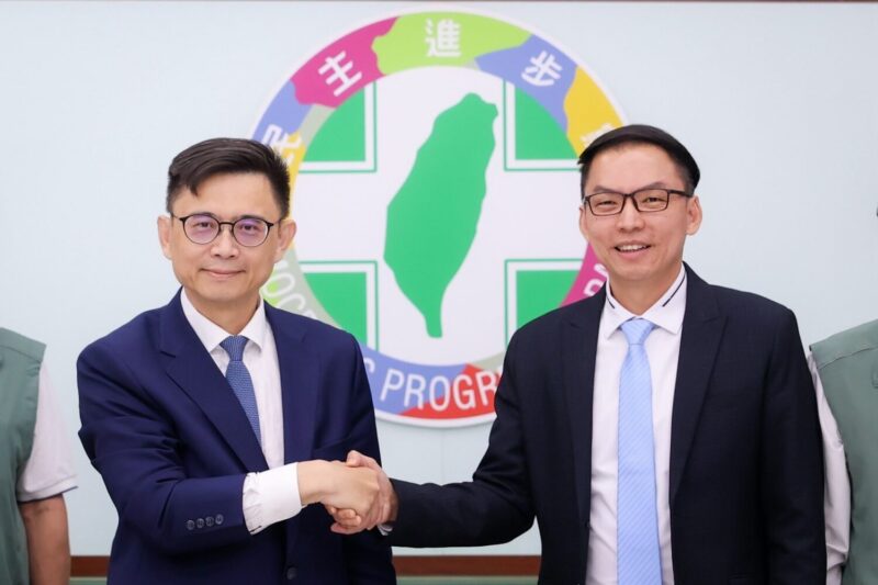 賴瑞隆拜市黨部主委黃文益 啟動市長競選機制 展現團結一致守護高雄決心