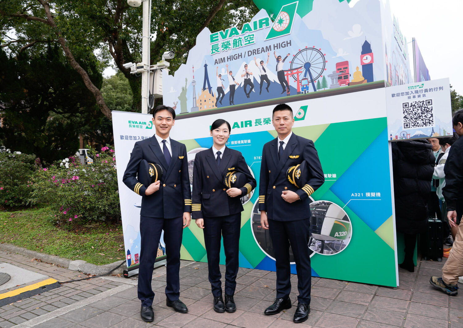 長榮航空前進校園招募百名機師  歡迎優秀學子投入飛航專業 展翅飛翔