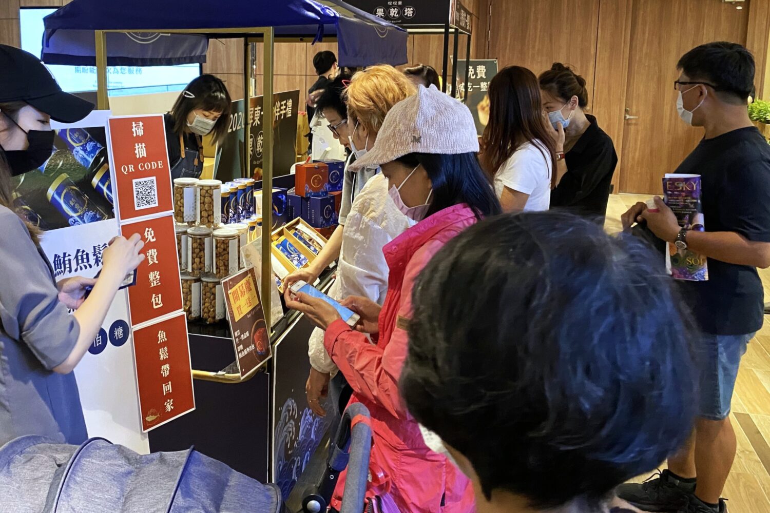 魚饌食快閃義享時尚廣場!鮪魚創意料理與甘梅魚脆條驚豔國際旅客 魚饌食快閃義享時尚廣場!鮪魚創意料理與甘梅魚脆條驚豔國際旅客