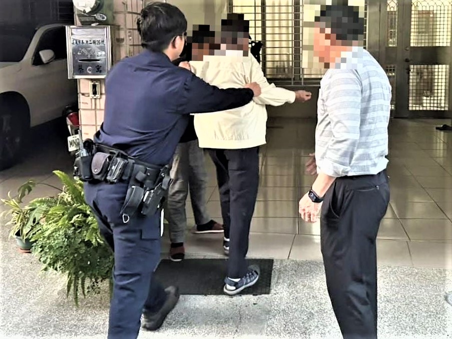 迷途於大馬路  北門警助老翁平安返家