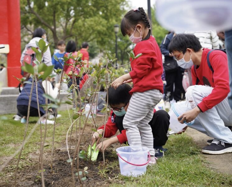 竹縣植樹活動周末新豐登場  3千株苗木大方送