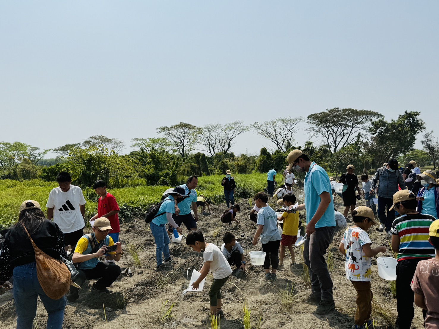 周春米出席115年屏東區域植樹活動「原地扎根•韌性森活－植草護地•鴞遙森活」 與現場民眾一同展現守護自然行動力