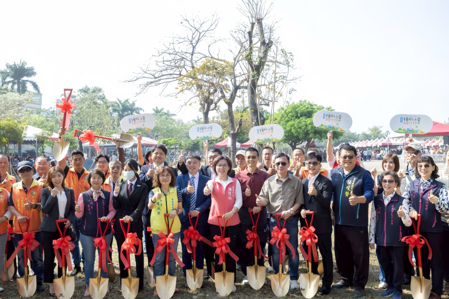 「植樹傳愛‧屏東好物」台日韓共同千禧公園種下希望之苗
