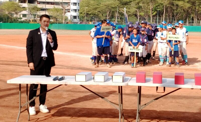 ▲高雄中區扶輪社社長王勛緯閉幕致詞勉勵選手勝不驕、敗不餒。(圖/主辦單位提供)