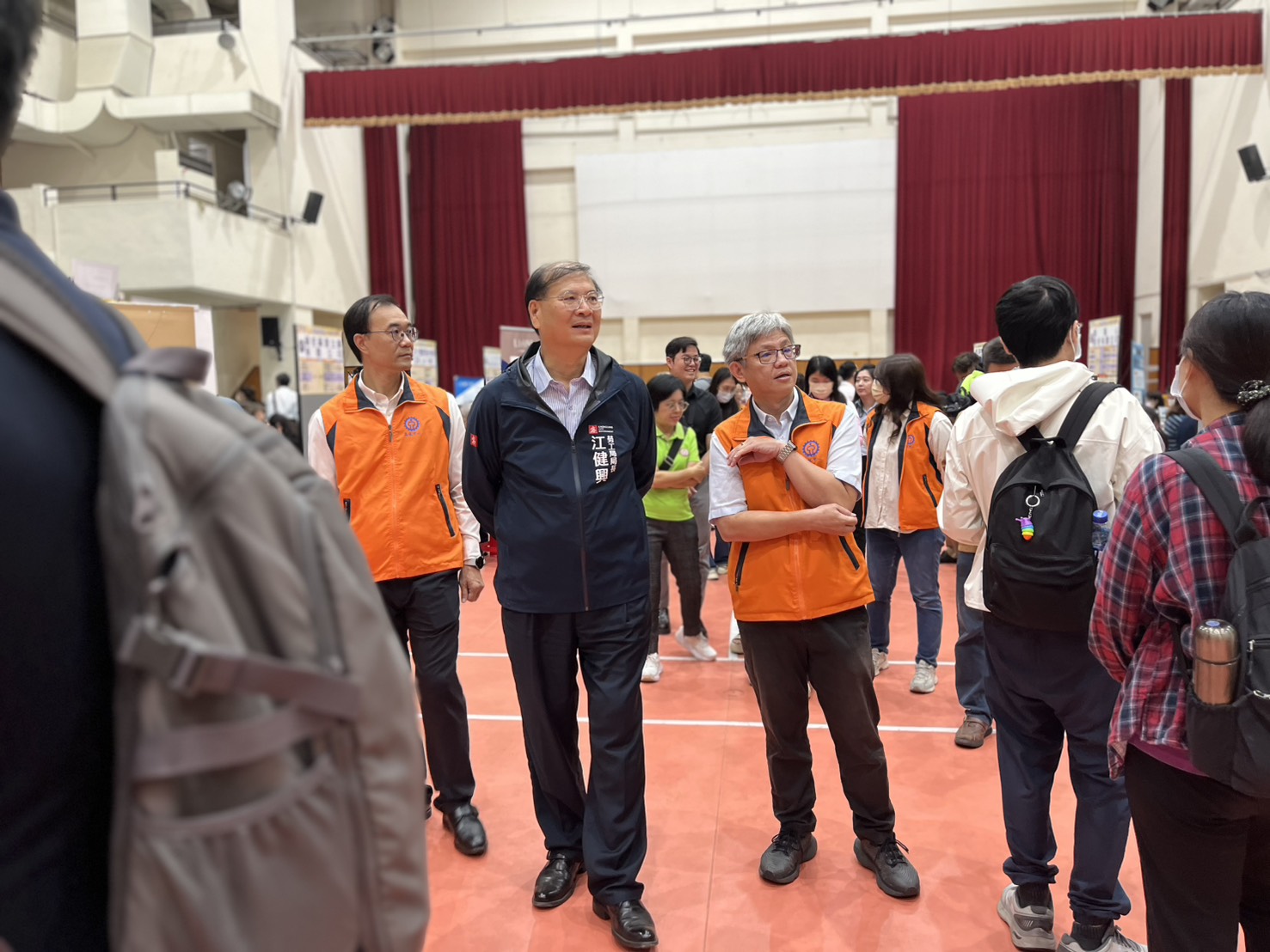 「薪動高雄 職得幸福」 高市勞工局徵才活動貼心提供履歷健檢增進求職自信