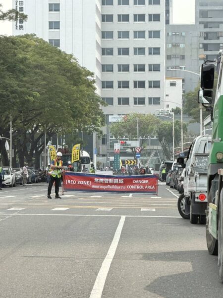 農十六工地驚傳「天降鋼架」！陳美雅痛批：工安螺絲鬆動，要求高市府全面清查勒令停工