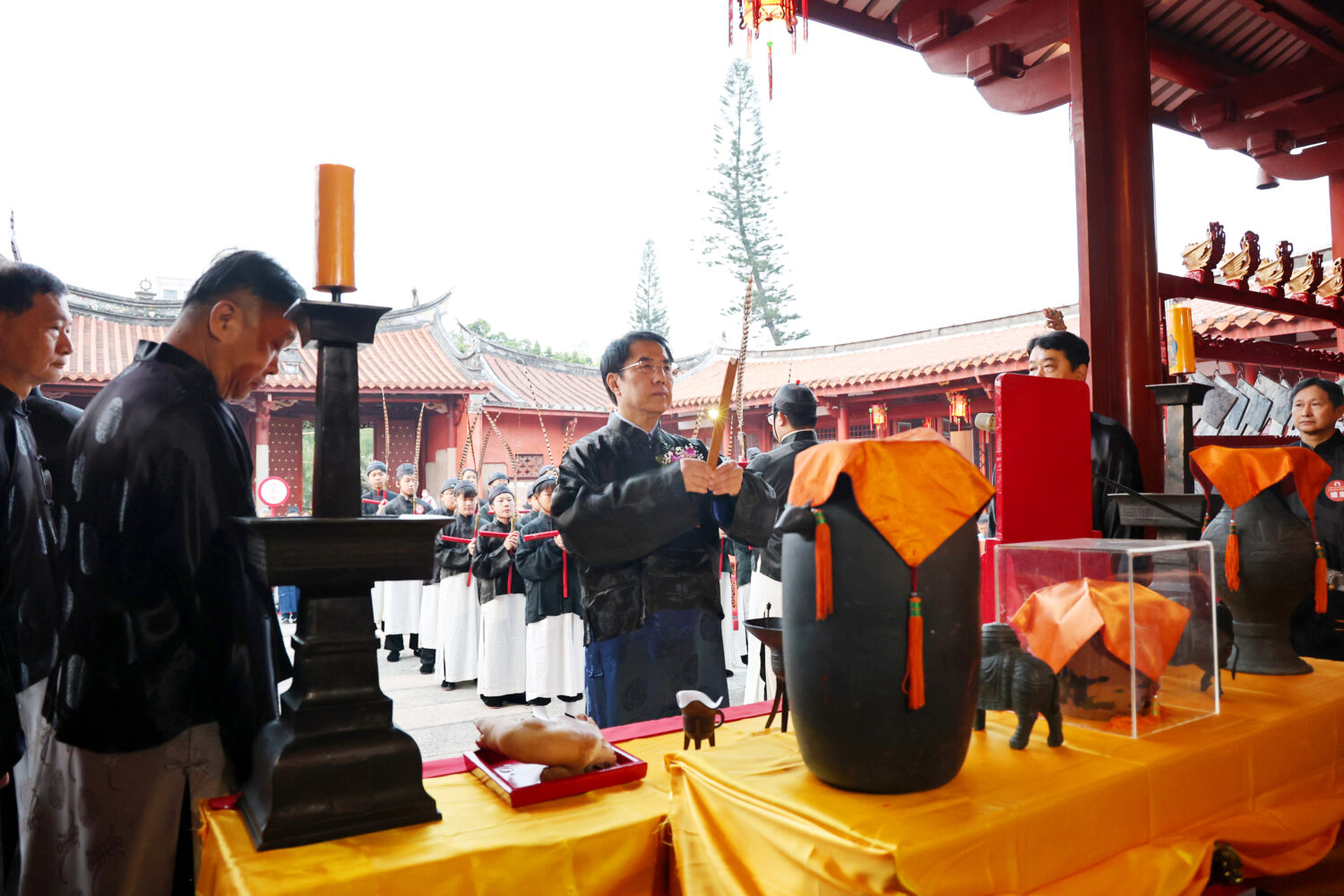 春祭大成至聖先師孔子釋奠典禮登場 黃偉哲率各界循古禮展現文化底蘊