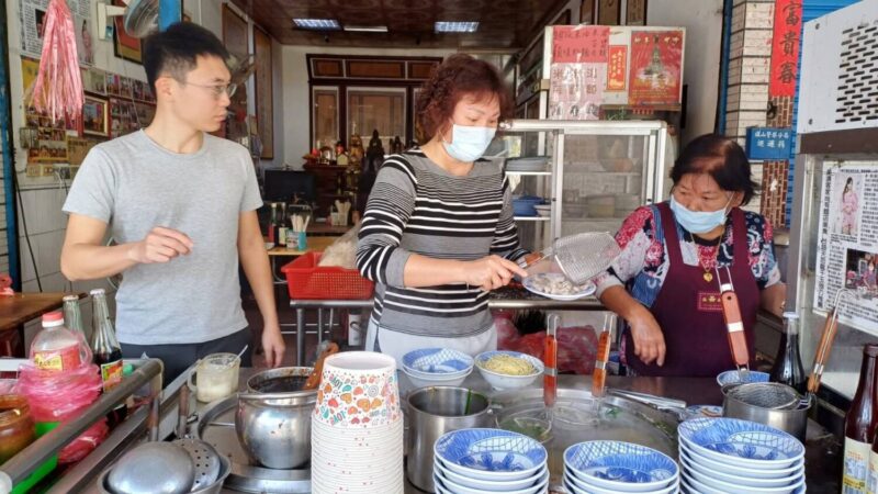 孔鏘讚「記憶中的味道」　旗山尚有麵店粄條飄香30年