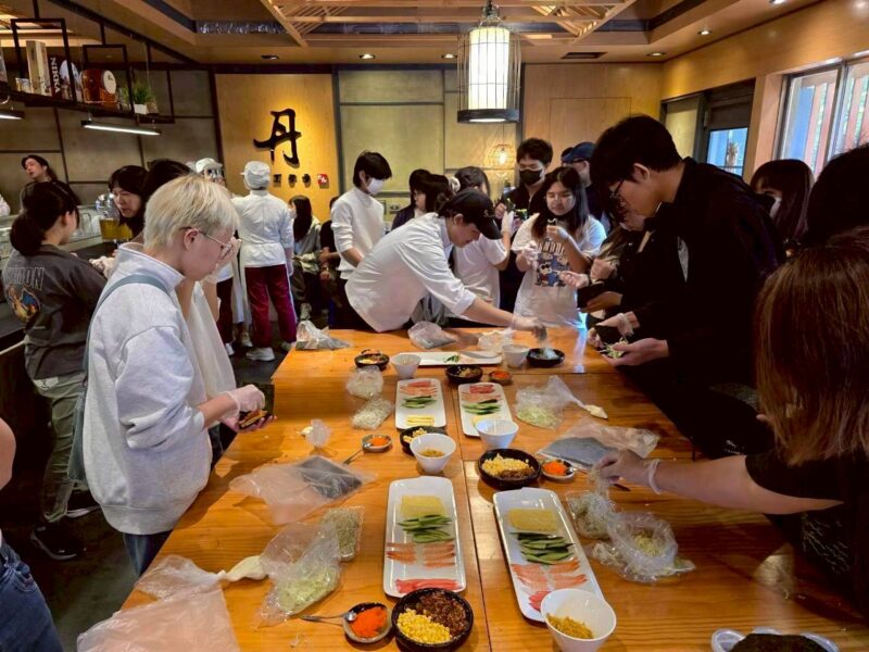 深化技職教育內涵　打造升學就業雙軌優勢 三信家商辦理特色招生暨建教班說明會