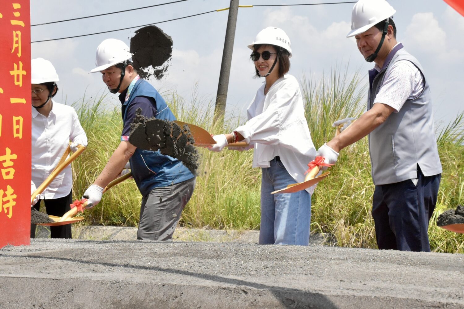 美濃獅子頭圳第二幹線綠美化工程動土　邱議瑩積極爭取 打造日夜皆宜的水岸景觀