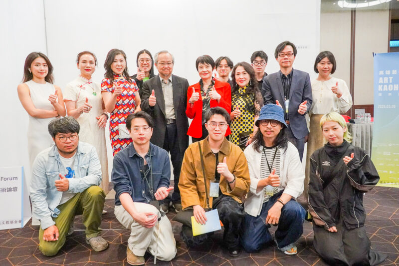 ▲《2026高雄藝術博覽會》藝術家大合照。(圖/新光三越高雄左營店提供)