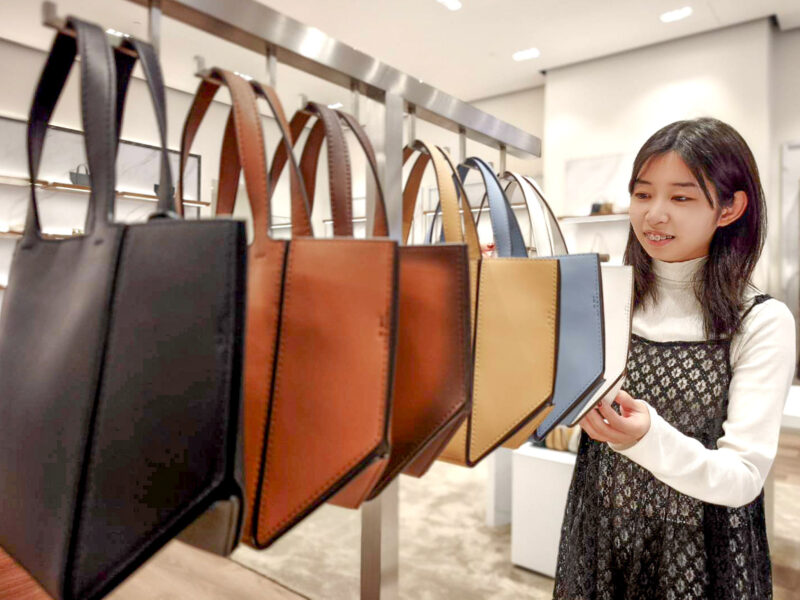 ▲義享時尚廣場_春季尊寵_指定精品滿2萬現抵4000。(圖/義享時尚廣場提供)