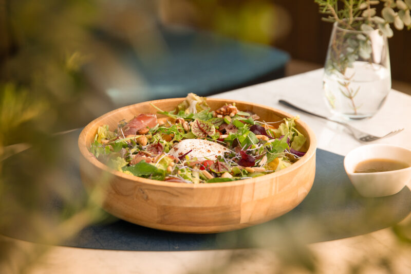 ▲高雄洲際酒店 SEEDS大地義式餐廳 經典全自助式早餐，細品在地小農鮮蔬。（圖/高雄洲際酒店提供）