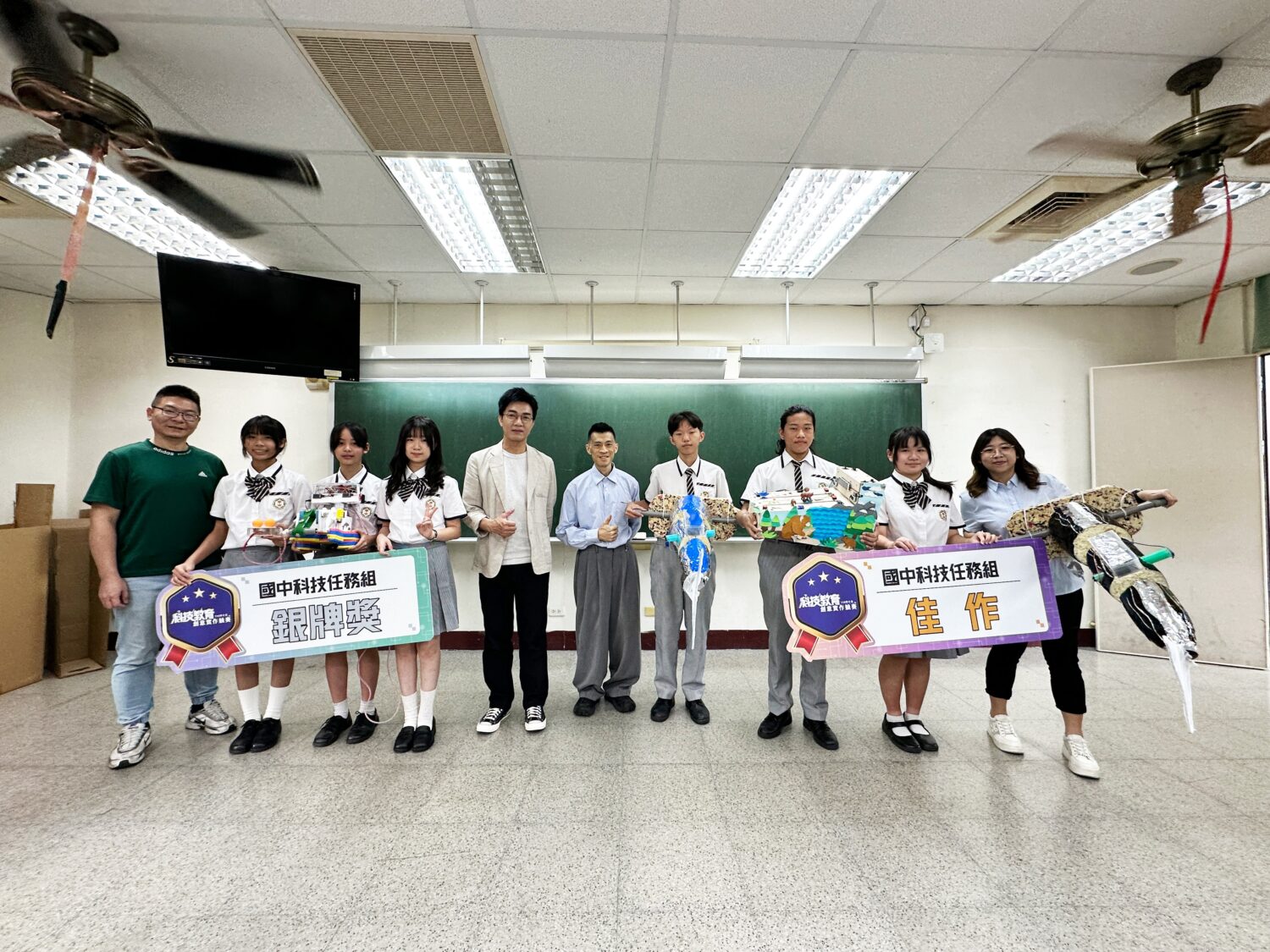 教育部國教署科技教育創意實作競賽 中山工商國中部榮獲【科技任務組】1銀牌、1佳作