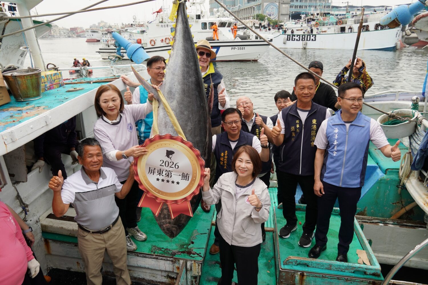 屏東黑鮪魚季揭開序幕 屏東第一鮪拍賣總價201萬4000元