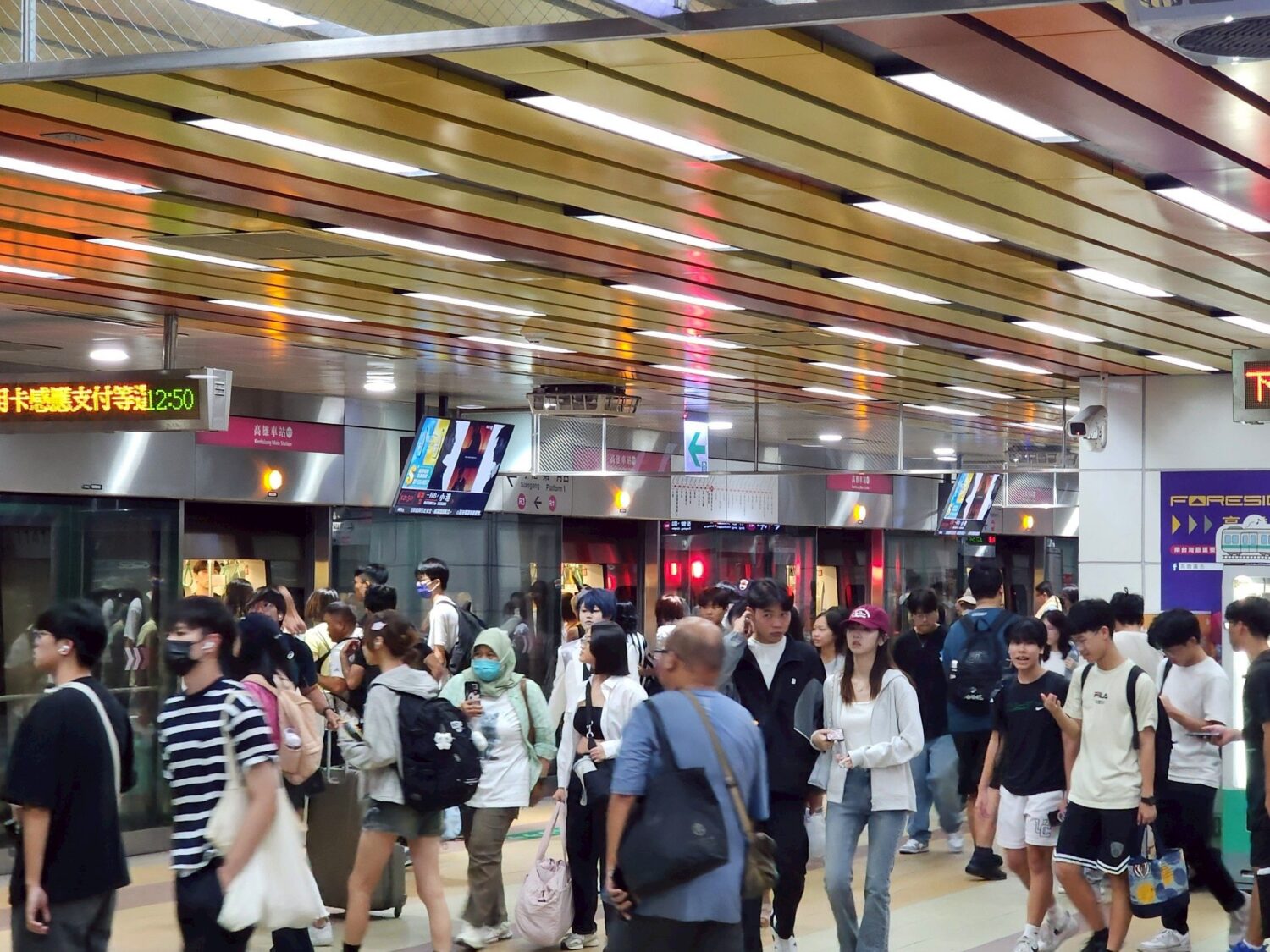 高捷運量創新高 去年全系統第一季日均突破24萬人次，輕軌助攻創紀錄