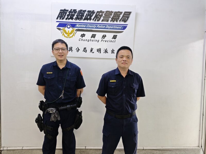 中興警暖心守護  老翁騎車跌倒警即時協助送醫