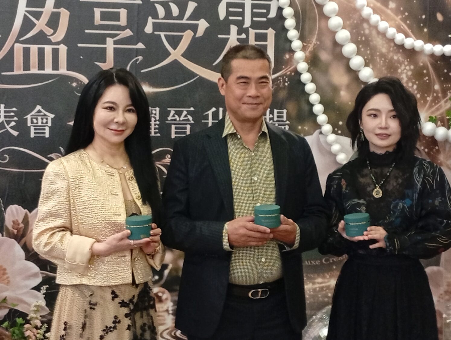 沐華震撼推出「輕盈享受霜」！ 助您啟動體內循環、喚醒肌膚緊緻