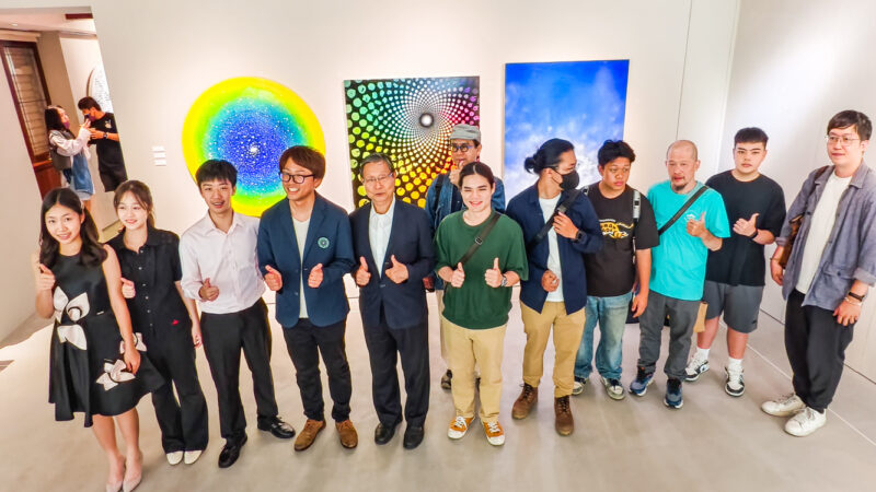 ▲藝術家桑幡紀行將過往的相遇、情感與能量，轉化為具體可見的藝術創作。（圖/記者張忠義攝）