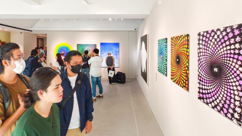 ▲日本藝術家桑幡紀行個展「BORN」，值得你來細細品味。（圖/記者張忠義攝）