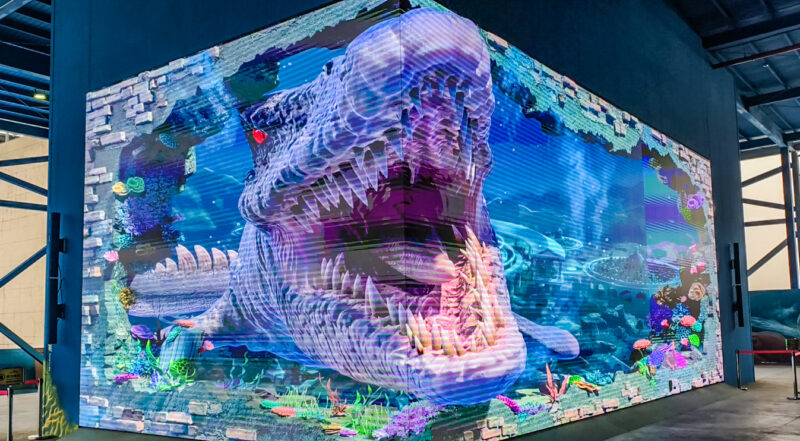 ▲在六樓「時空之城」3D彩繪展沉浸式立體視覺體驗空間，讓平面彩繪呈現立體效果，無論是西方宮廷、海底世界或海盜船場景皆栩栩如生。（圖/記者張忠義攝）