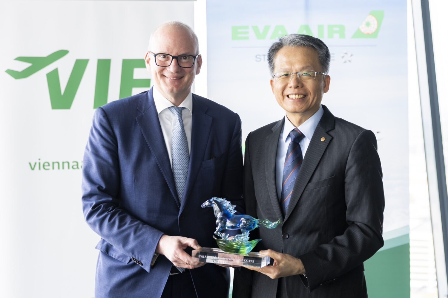 長榮航空深耕維也納航線35週年 深化中東歐連結促進多元發展 長榮航空深耕維也納航線35週年 深化中東歐連結促進多元發展