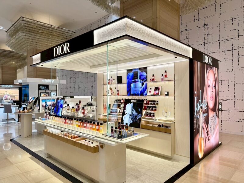 ▲頂級香氛指標「DIOR 香氛世家」全新進駐。（圖/漢神百貨提供）