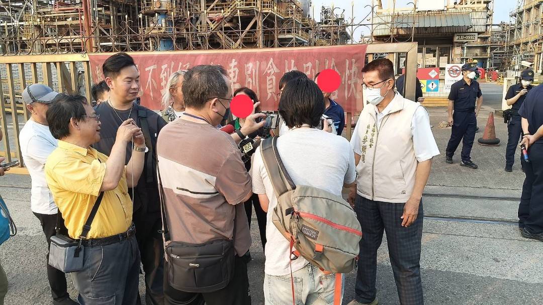 高雄市議員李順進要求儘速徹查中油大林廠火警原因 小港前鎮近900架煙囪是宿命？