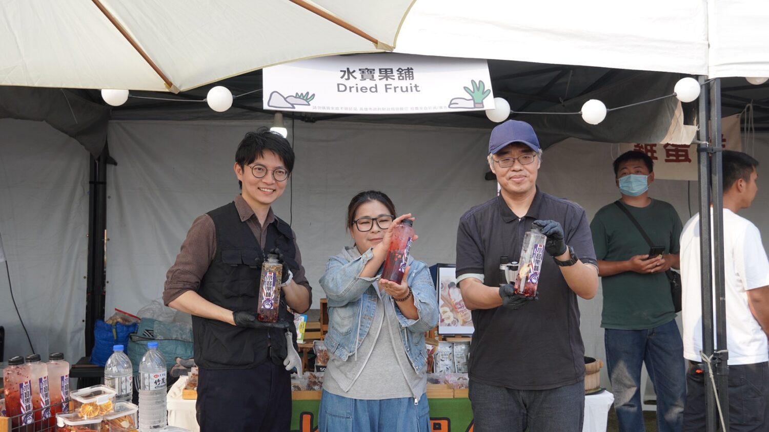 衛武營「掠食者市集」人氣爆棚　高雄青創品牌推主題限定商品