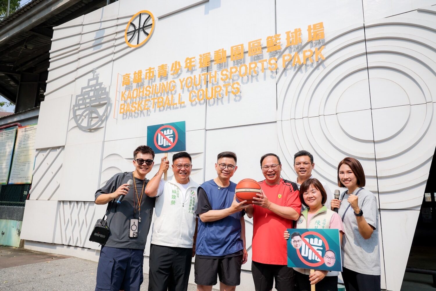 賴瑞隆、王義川體能對決誓言推動高雄運動之都 隆來運動！