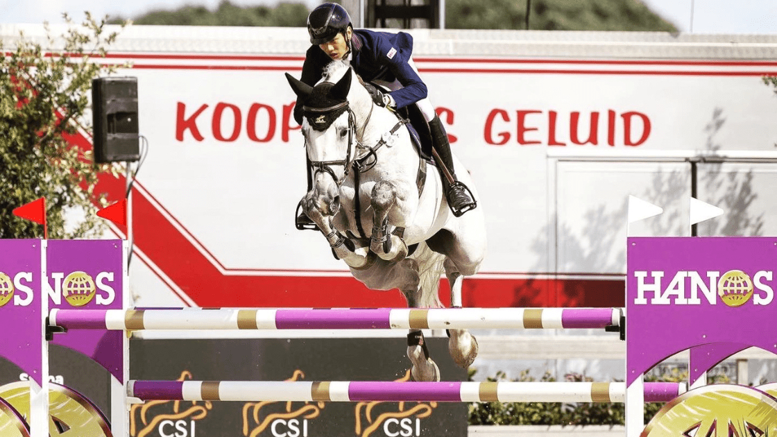 陳御龍在全運會榮獲障礙超越賽個人金牌。此為他締造三連霸與連續 8 年國內積分總冠軍的榮耀時刻,象徵先騰馬業的頂尖訓練成效。