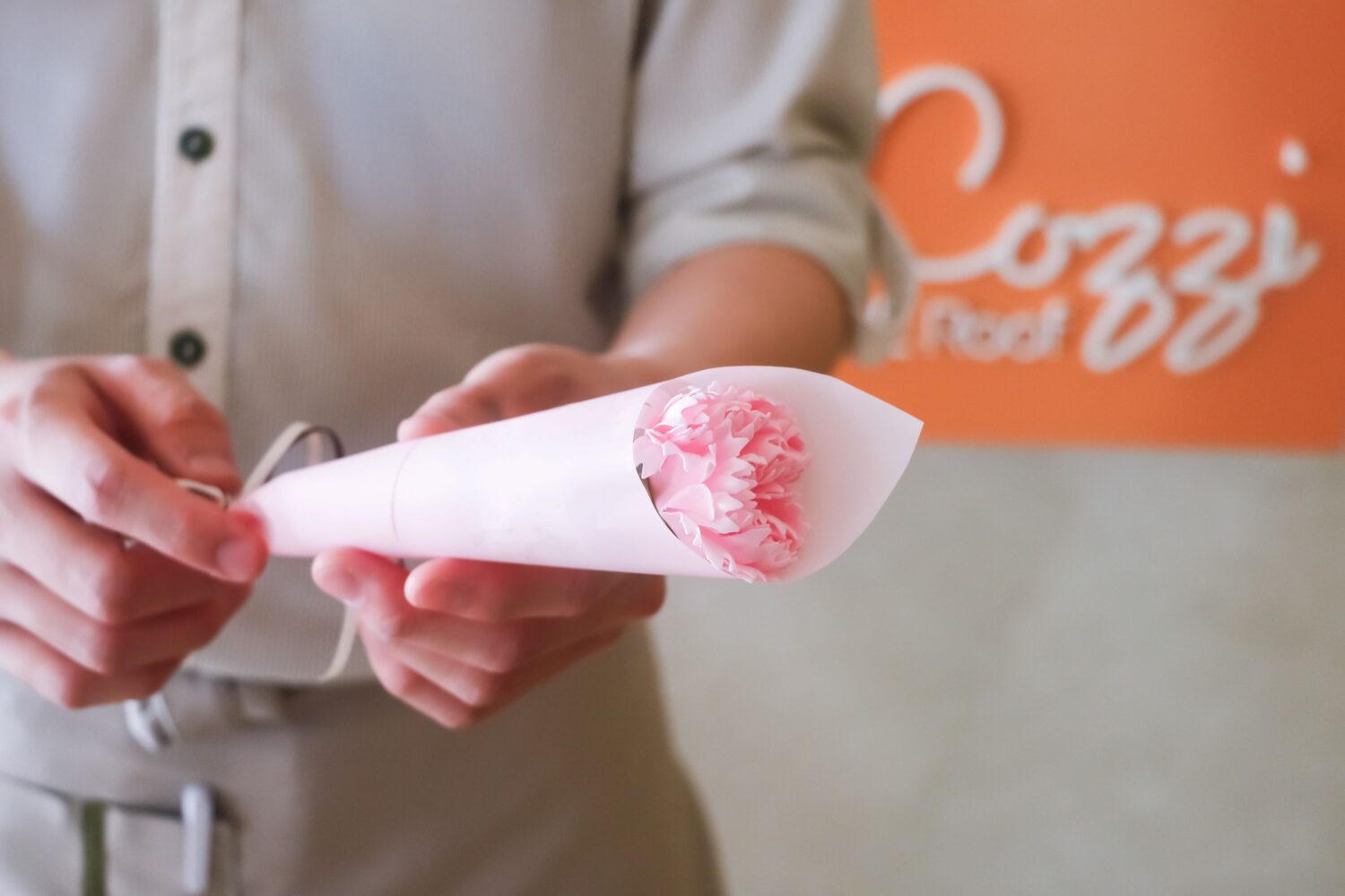 ▲母親節活動期間用餐加贈香氛泡澡花，完成指定步驟還可參加社群抽獎活動，為母親獻上一場充滿心意的味蕾饗宴。（圖/和逸飯店高雄中山館提供）