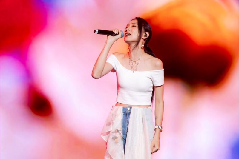 韓國唱跳女神孝琳屏東三大日音樂節開唱驚豔全場 周春米與萬人嗨翻