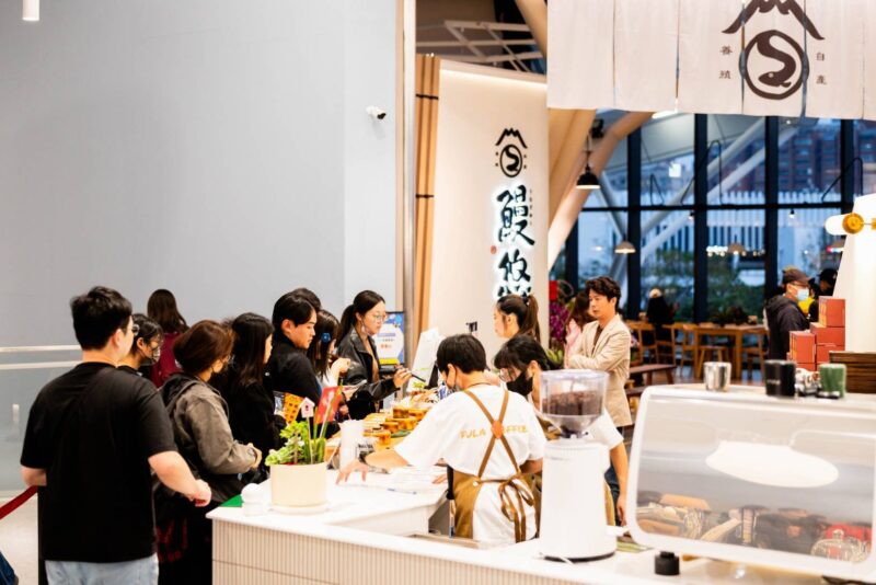 陳其邁出席「FOCUS 13 珊瑚廣場」盛大開幕  期許帶動觀光發展  再創亞灣風華