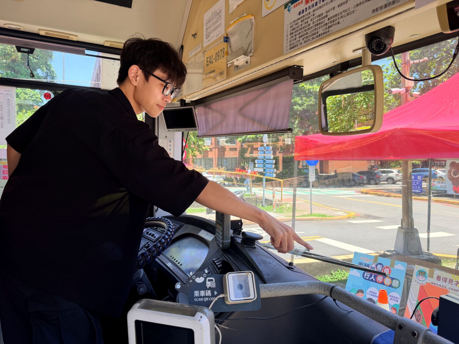 中山大學打造沉浸式交通安全教育 「換位思考」直擊大型車駕駛視角