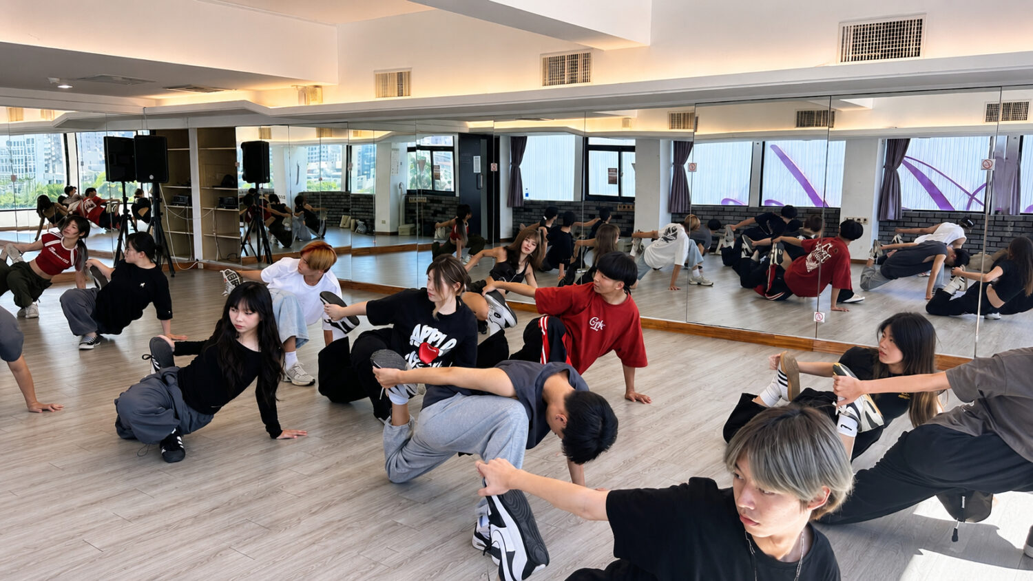 雄校聯 2.0打造青年多元培育基地 專業練團室即將啟用、「星團隊」跨域課程即刻開報 額滿為止