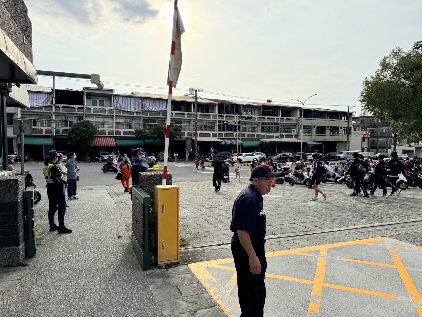 國中會考登場　東勢警全力護航打造安心應試環境