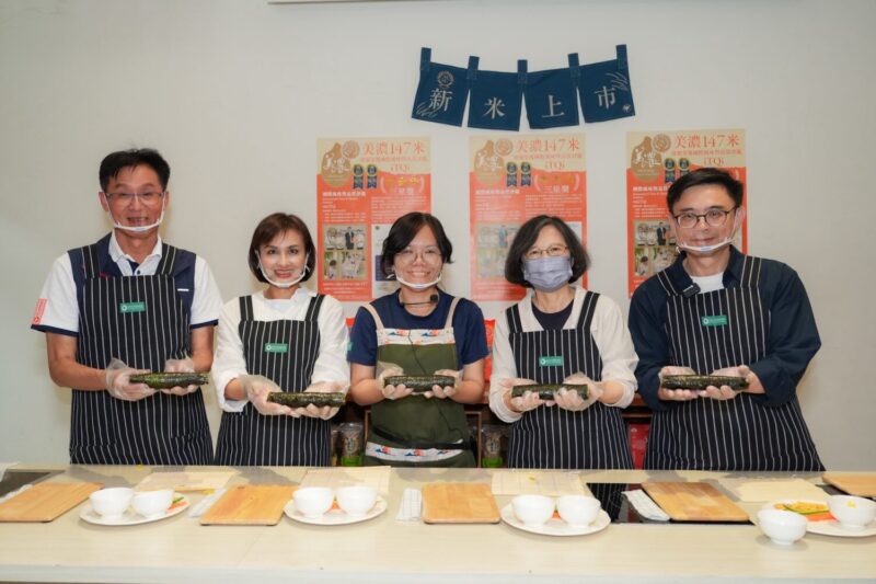 賴瑞隆、邱議瑩邀請小英再訪高雄　帶路體驗美濃食農、品山茶